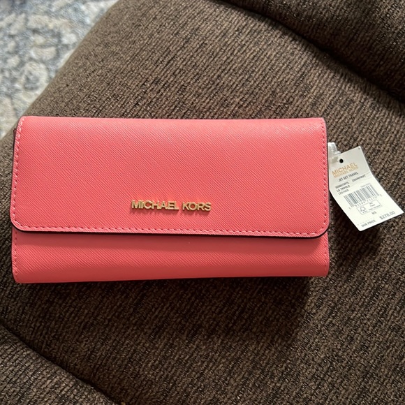 Michael kors trifold wallet